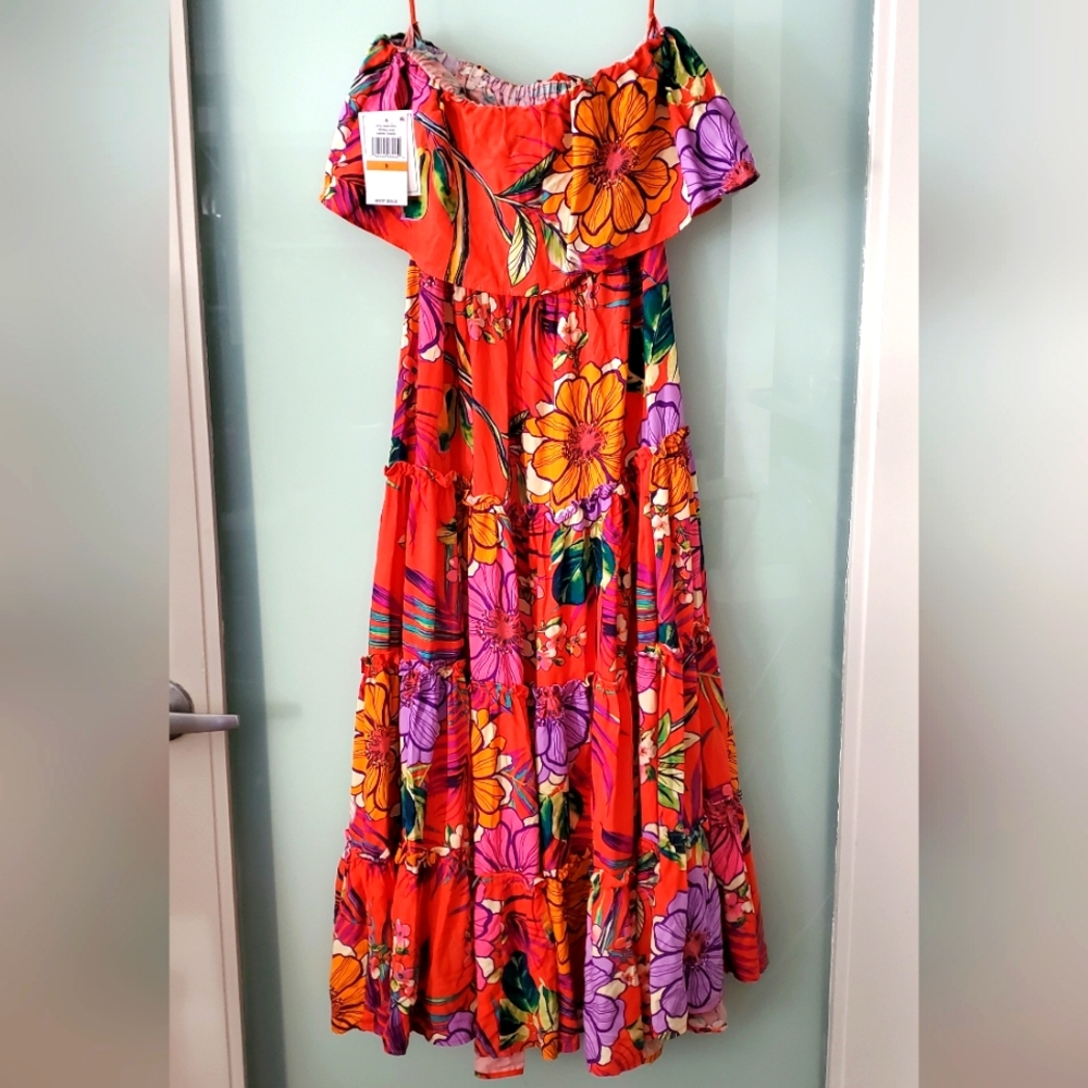 1 State Beach Off Shoulder floral dress perfect for SPRING